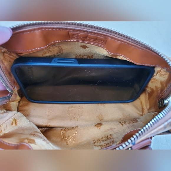 Mini MCM Shoulder Bag - Picture 11 of 16